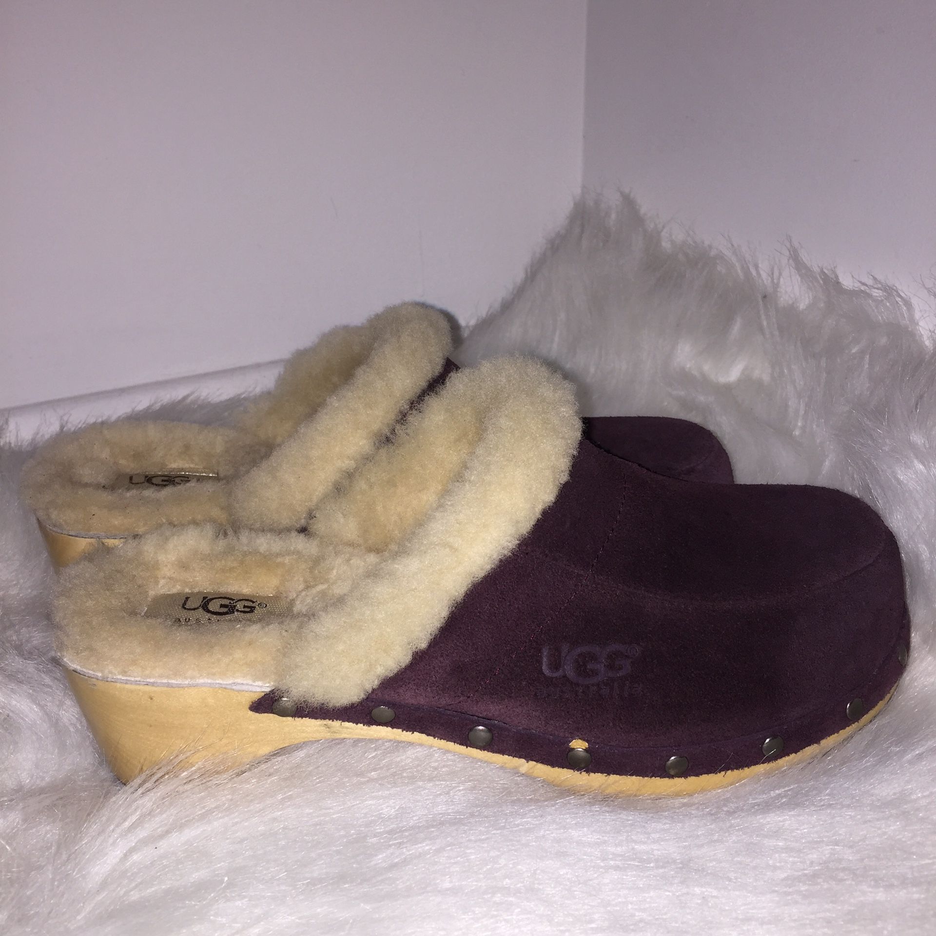 UGG Australia Kalie Clogs, Size7