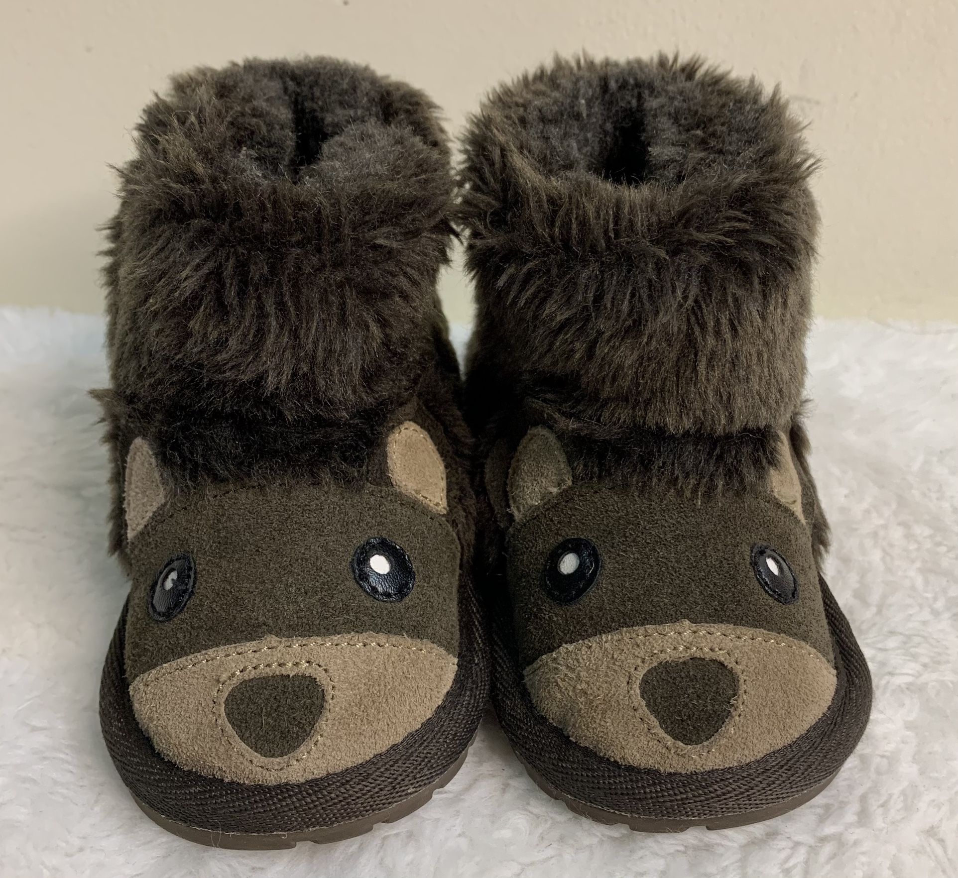EMU AUSTRALIA toddler girl size 12 month Brown Bear deluxe faux fur wool lined bootie boots with hard sole and Velcro closure - worn once indoors - li