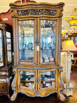 AICO By Michael Amini EDEN PARADISE Curio - NY