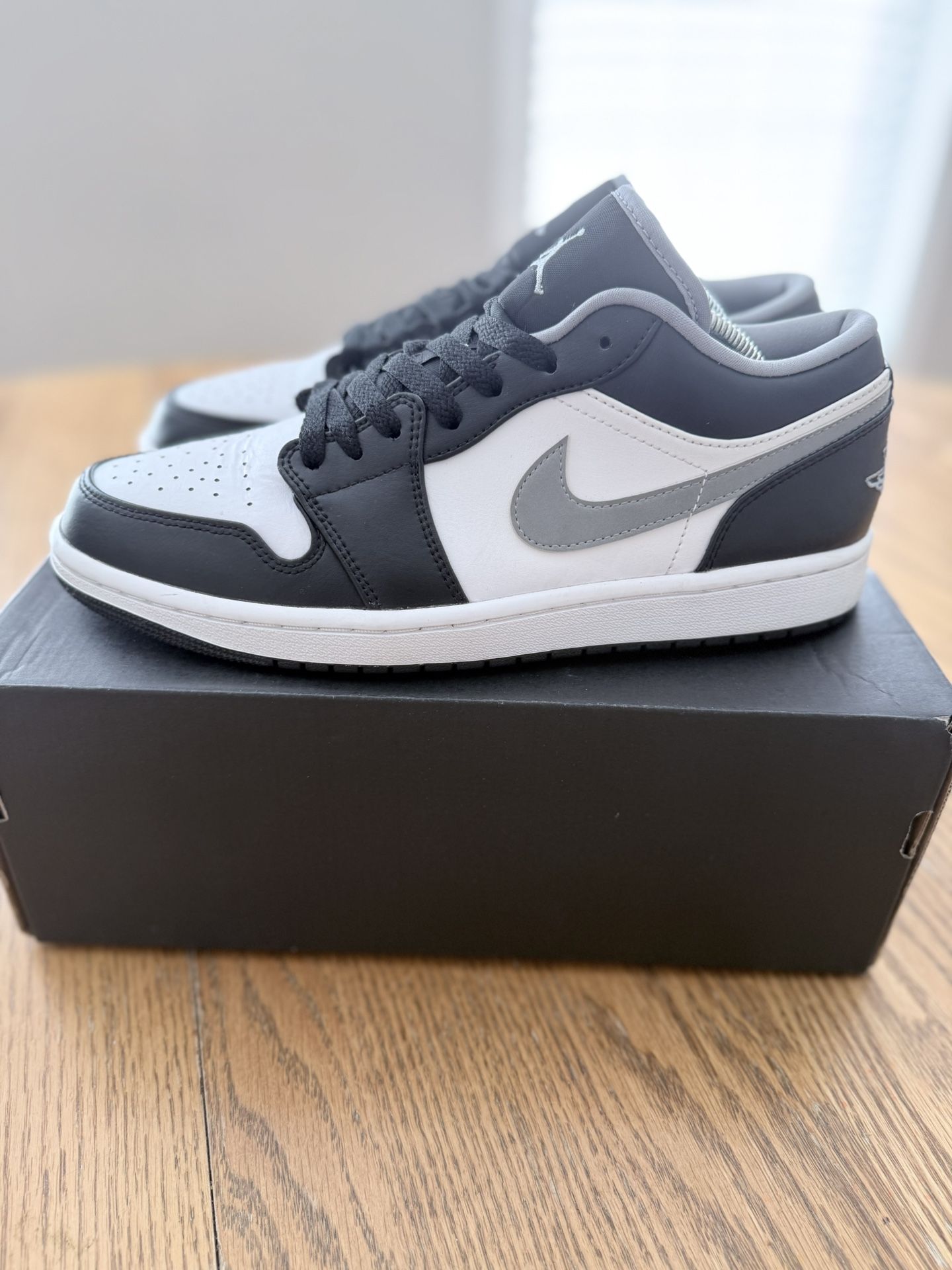 Size 9 - Air Jordan 1 Low Black Medium Grey