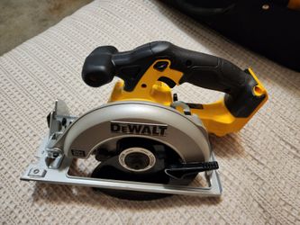 Dewalt circular saw 20v