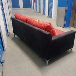 4 Seater Sturdy Couch In Good Conditions 