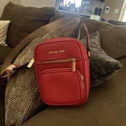 Bolsa Ceuzada MK .,     
