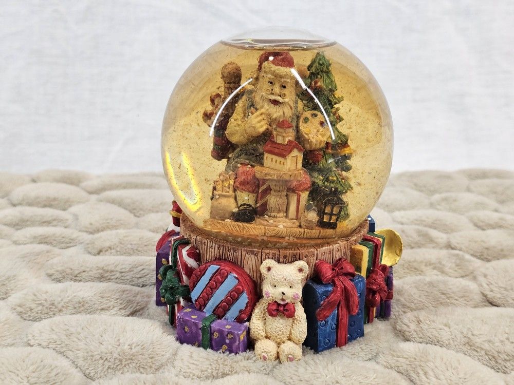 VTG TRIM A HOME "SANTA'S TOY SHOP" WATER DOME SNOW GLOBE