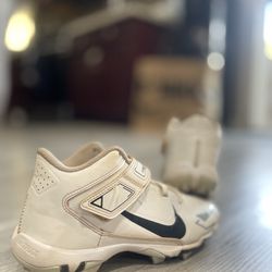 Nike Force Trout 8 Baseball Cleats Youth