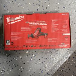 New Milwaukee 18V Sawzall