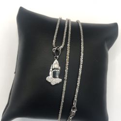 925 Sterling Silver MOISSANITE Small praying hand Pendant necklace Size 18”