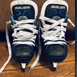 Bauer Kid Hockey Skates 