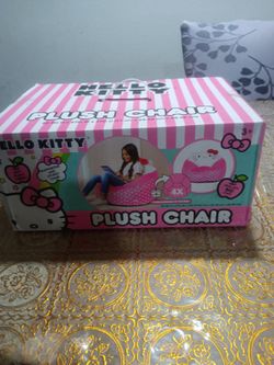 HELLO KITTY PLUSH CHAIR