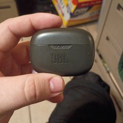 Black JBL EARBUDS BLUETOOTH