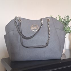 Michael Kors Women's Jet Set Travel Large Chain Shoulder Bag!