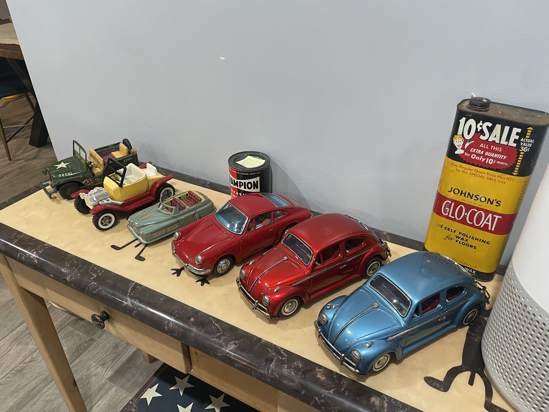 Collectible Toys, Plates And Cans