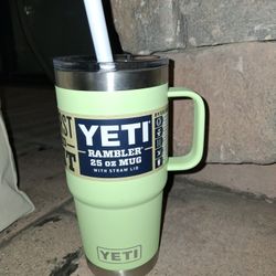 Yeti Rambler 25oz Mug 