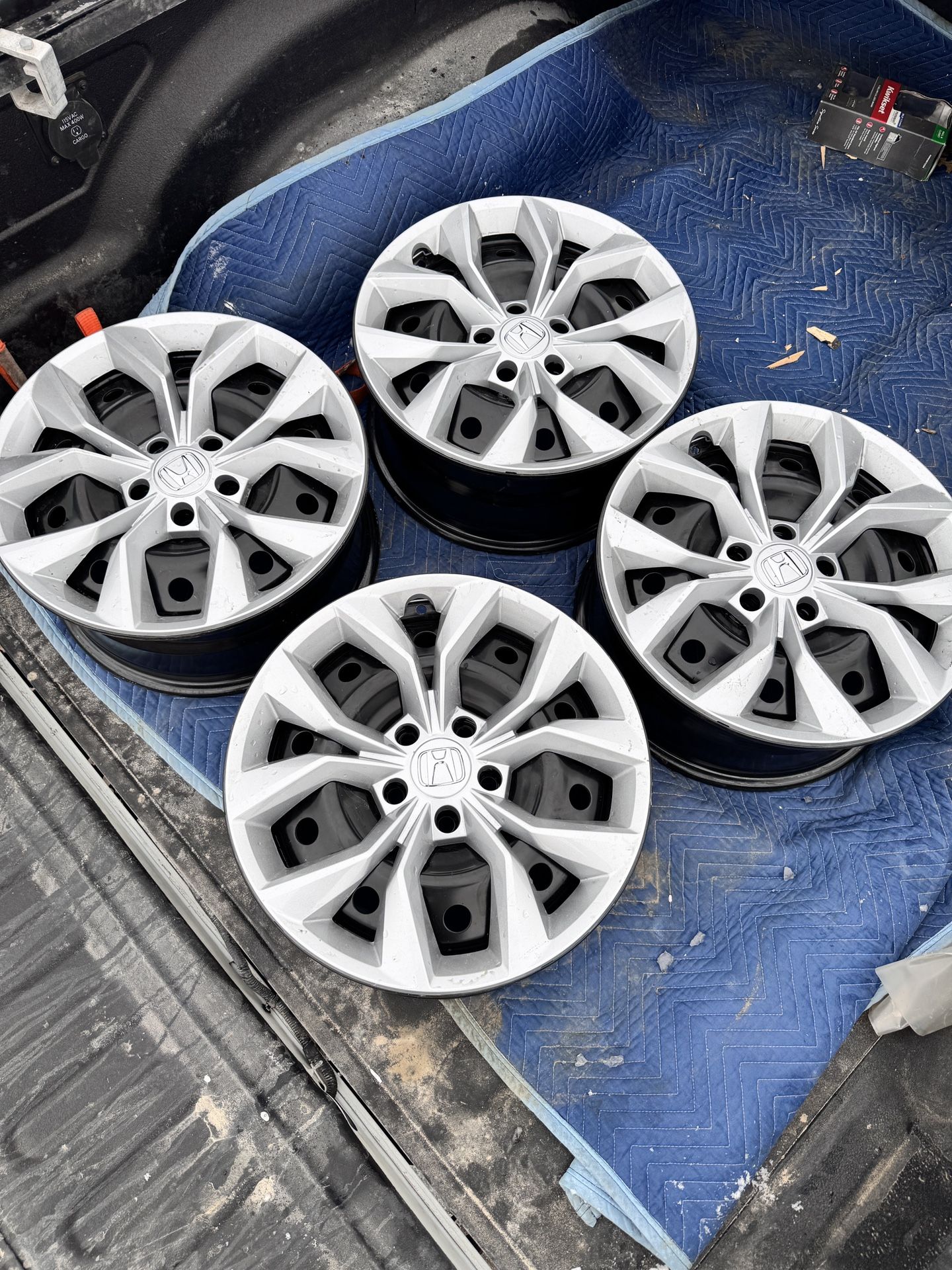 2025 Honda CRV 17” Factory Rims
