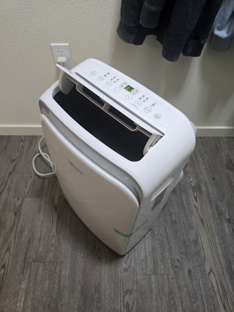 13500 BTU Air Conditioner