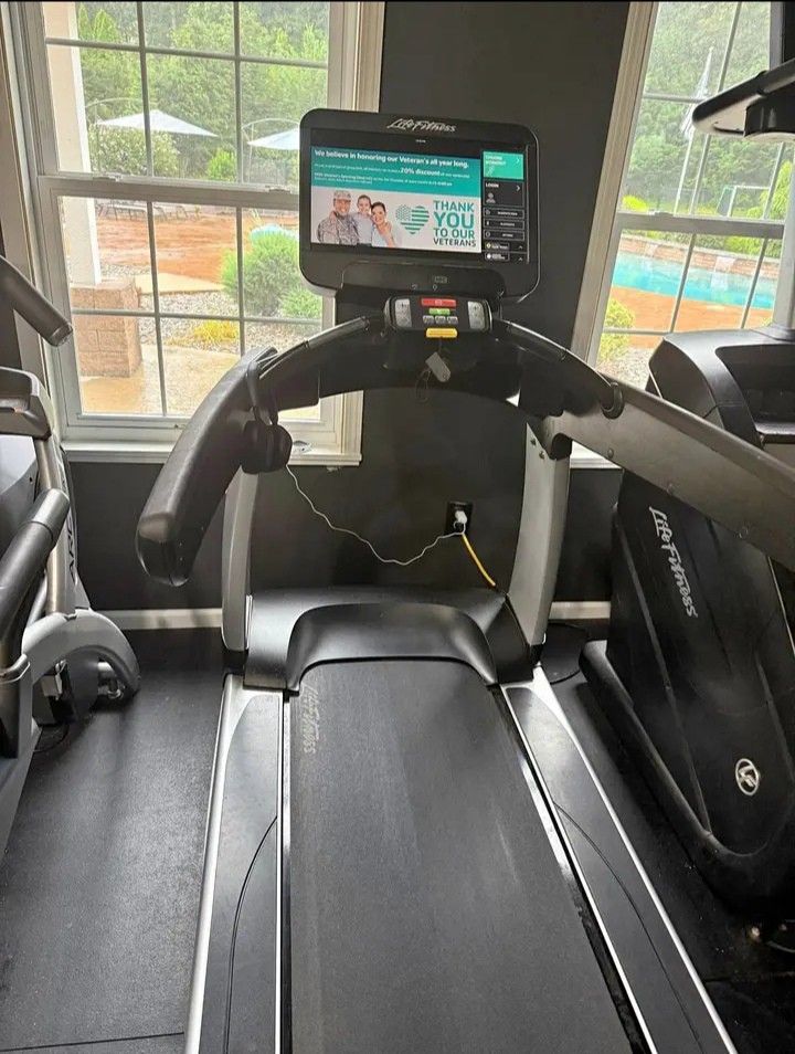 ##Treadmill Life Fitness SE##