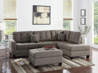 NEW 3-Piece Reversible Sectional Sofa With Ottoman