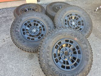 17" ford bronco outer banks factory wheels and tires new