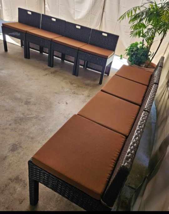 Patio Dining Set 9pc/Outdoor Dining Set/Outdoor Furniture/Cash Only 