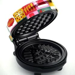 Bella Mini Waffle Maker Christmas Tree 350W Compact Holiday Limited Edition
