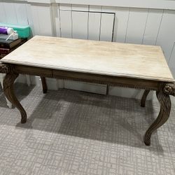 Retail $3000 Sareid Table 57x30