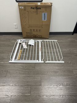 $30 #3795DECO (30” Tall X 29-31” Or 43-45” Wide) Safety Gate For Baby Or Dog - Easy to Install