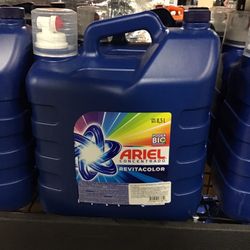Ariel Liquid Laundry Detergent 