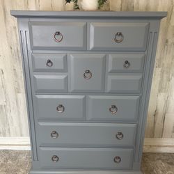 DRESSER LIGHT BLUE 