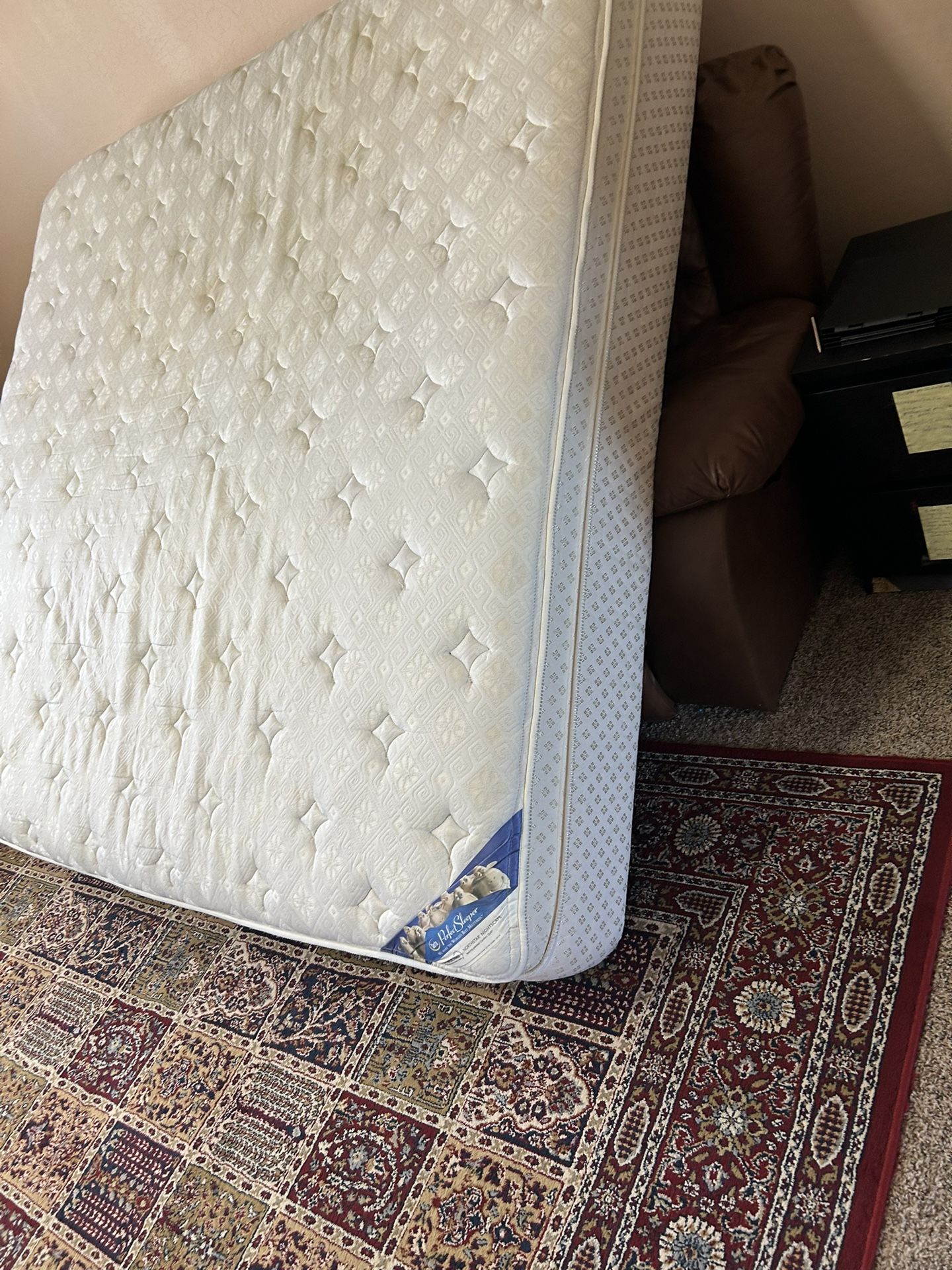 Seally Pillow Top King Size Mattress On Sale