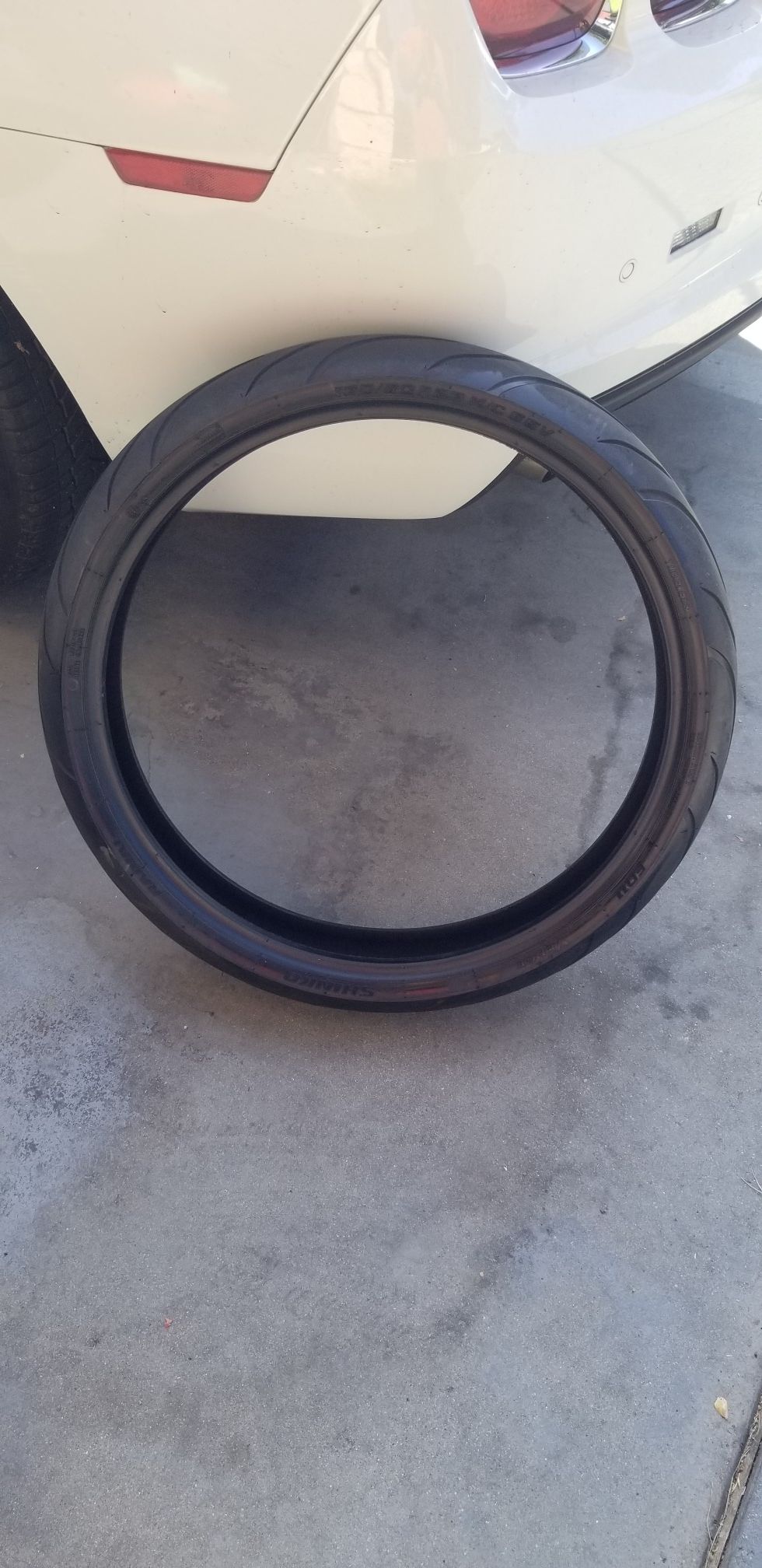 23" tire for Harley (XLNT condition)