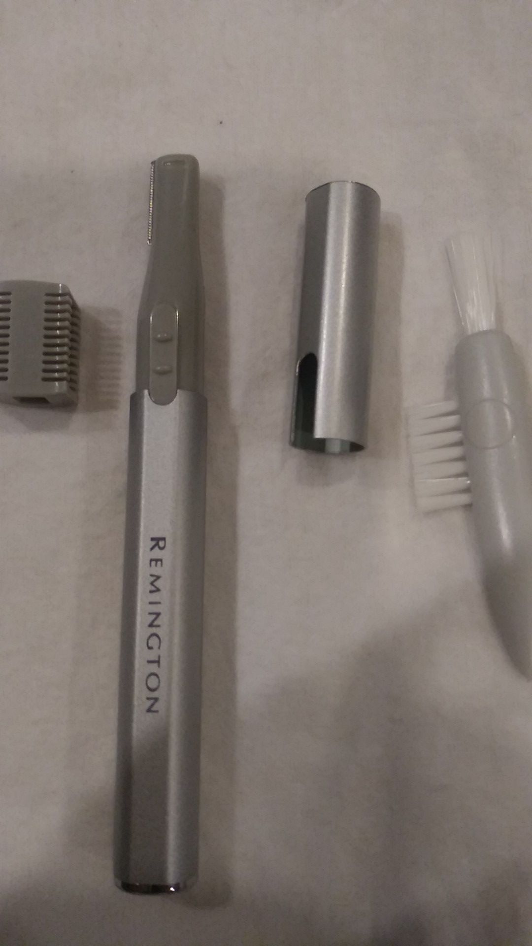 Remington Detail Hair Trimmer + (17) guided combs