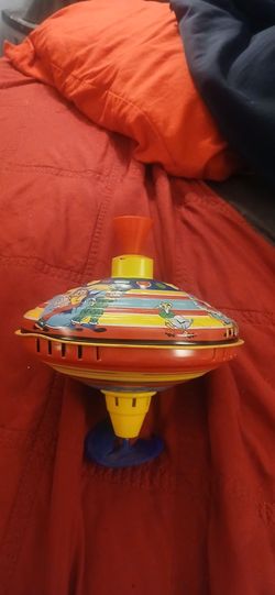 Vintage spin tops