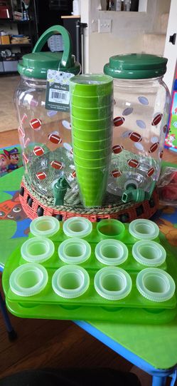 Green party pack