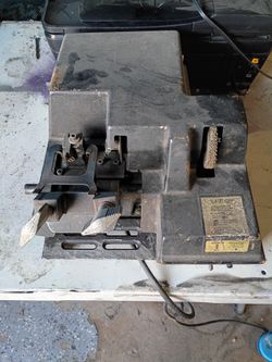 Vintage key cutting machine