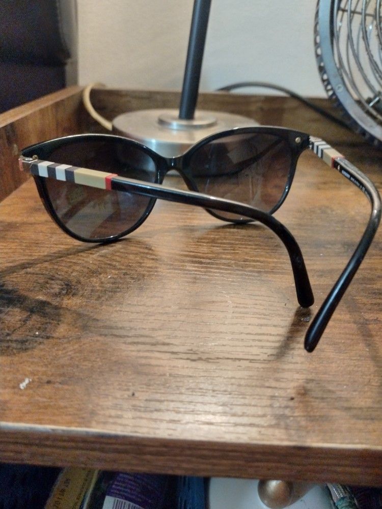 Burberry Sunglasses 