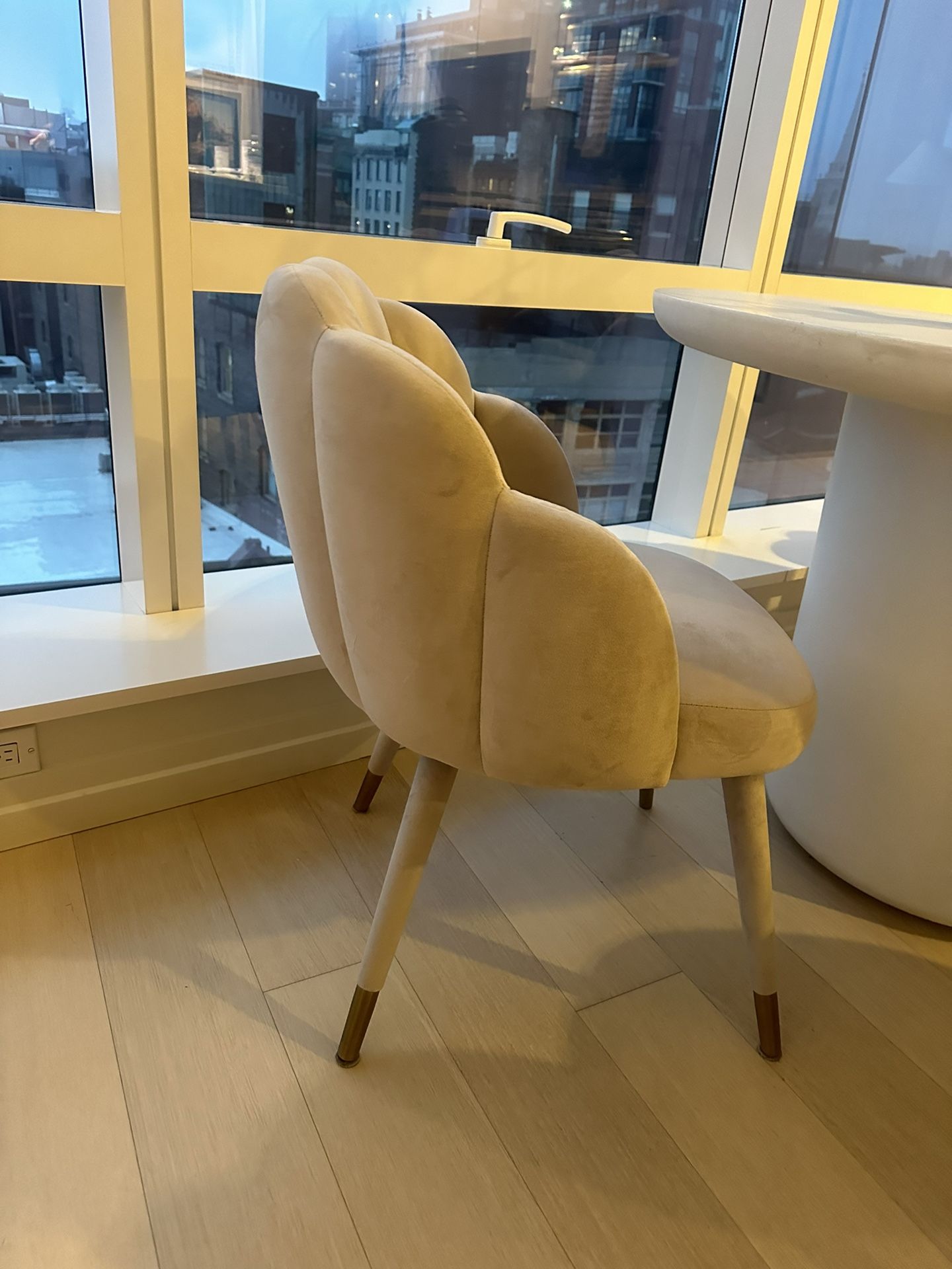 TOV 4 Velvet Dining Chairs