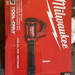Milwaukee M12 12V Lithium-Ion Cordless Compact Spot Blower (Tool-Only)