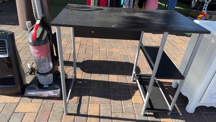 Computer desk $20