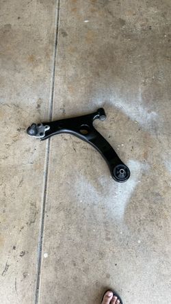 Toyota Corolla 2017 Arm Control