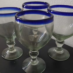 HANDBLOWN COBALT RIM MEXICAN SHRIMP COCKTAIL CHABELA GLASSES LIKE NEW 
SET OF 4 
$13
Pick up Mckinney 