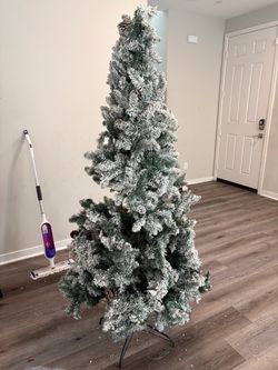 Christmas tree 6ft