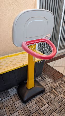 Little Tikes Kids Basketball Hoop