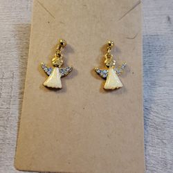 New Gold Plated Very Nice For A Little Girl .  