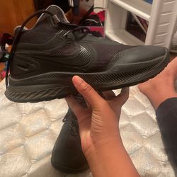 Nikes Shoes