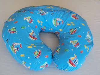 Like-New Boppy Nursing Pillow & Pillow Cover $40 Value
