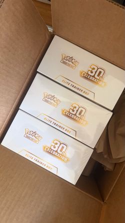 Pokemon 30th Anniversary Elite Trainer Box ETB