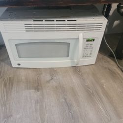 Set Of Stove And Microwave 