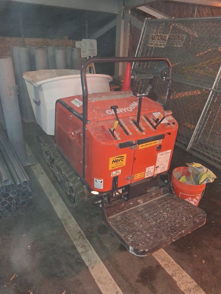 Concrete Buggy Rubber Track Pivot Dump