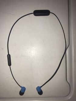 Skull candy witless earbuds