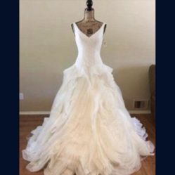 Vera Wang Wedding Dress